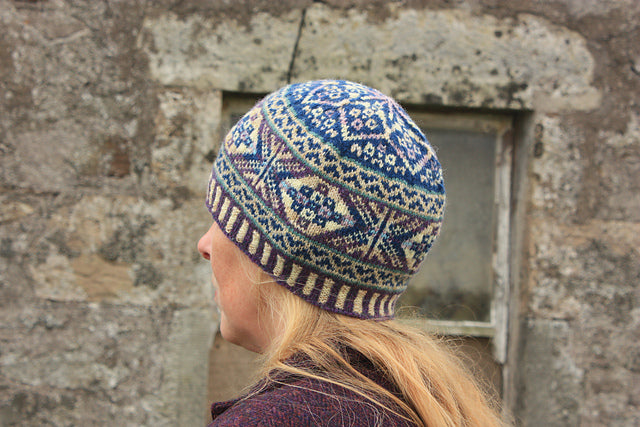 jamieson-smith-cromarty-hat-kit-bonnet-fair-isle-2ply image 2