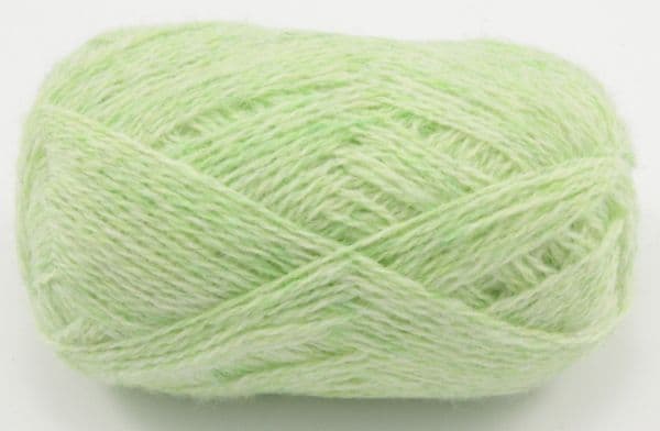jamieson-s-shetland-ultra-lace-783-lime-cordial-pelote-dentelle-25-g image 2