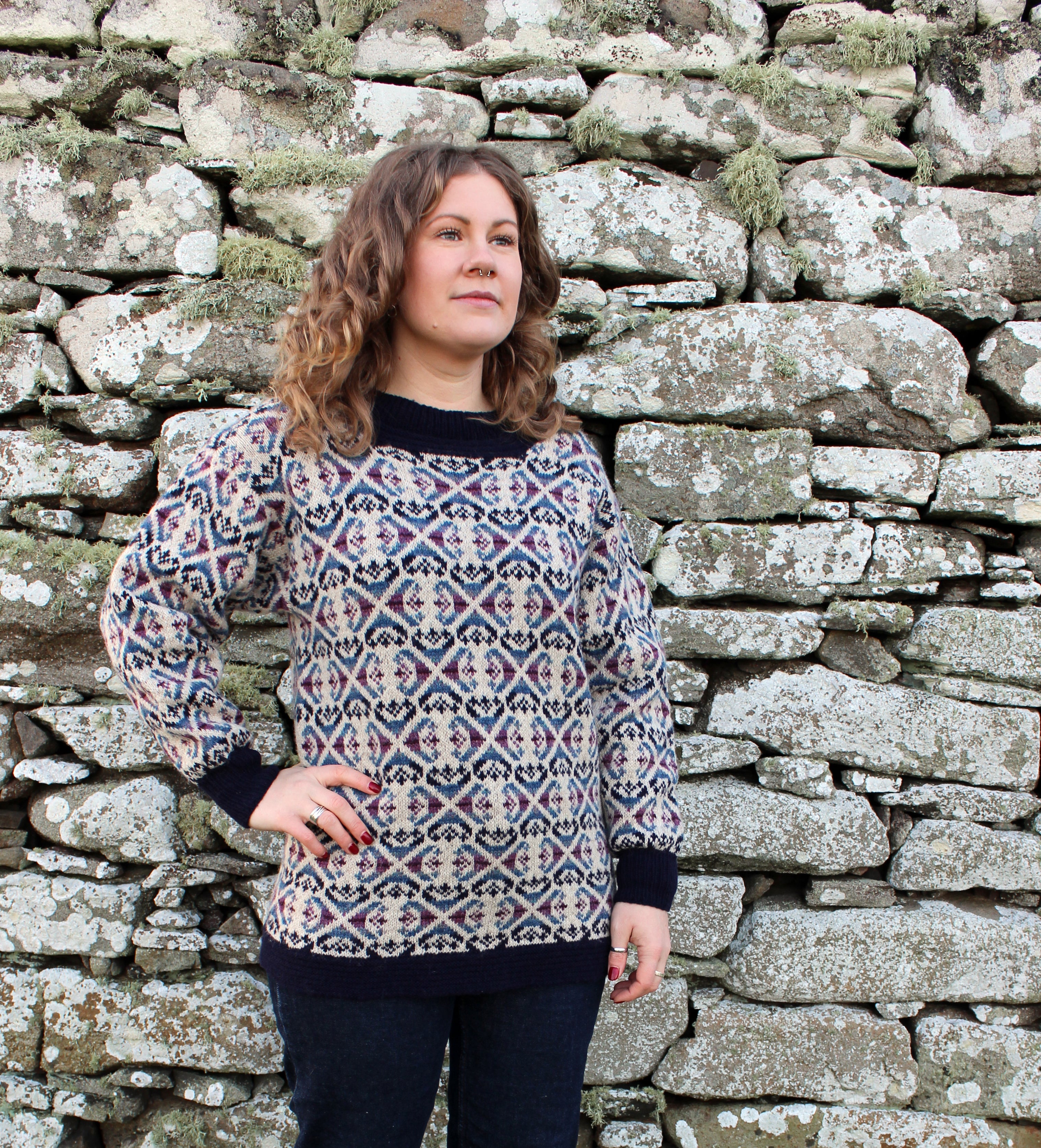 jamieson-smith-caavie-gansey-patron-pull-papier-fair-isle image 1