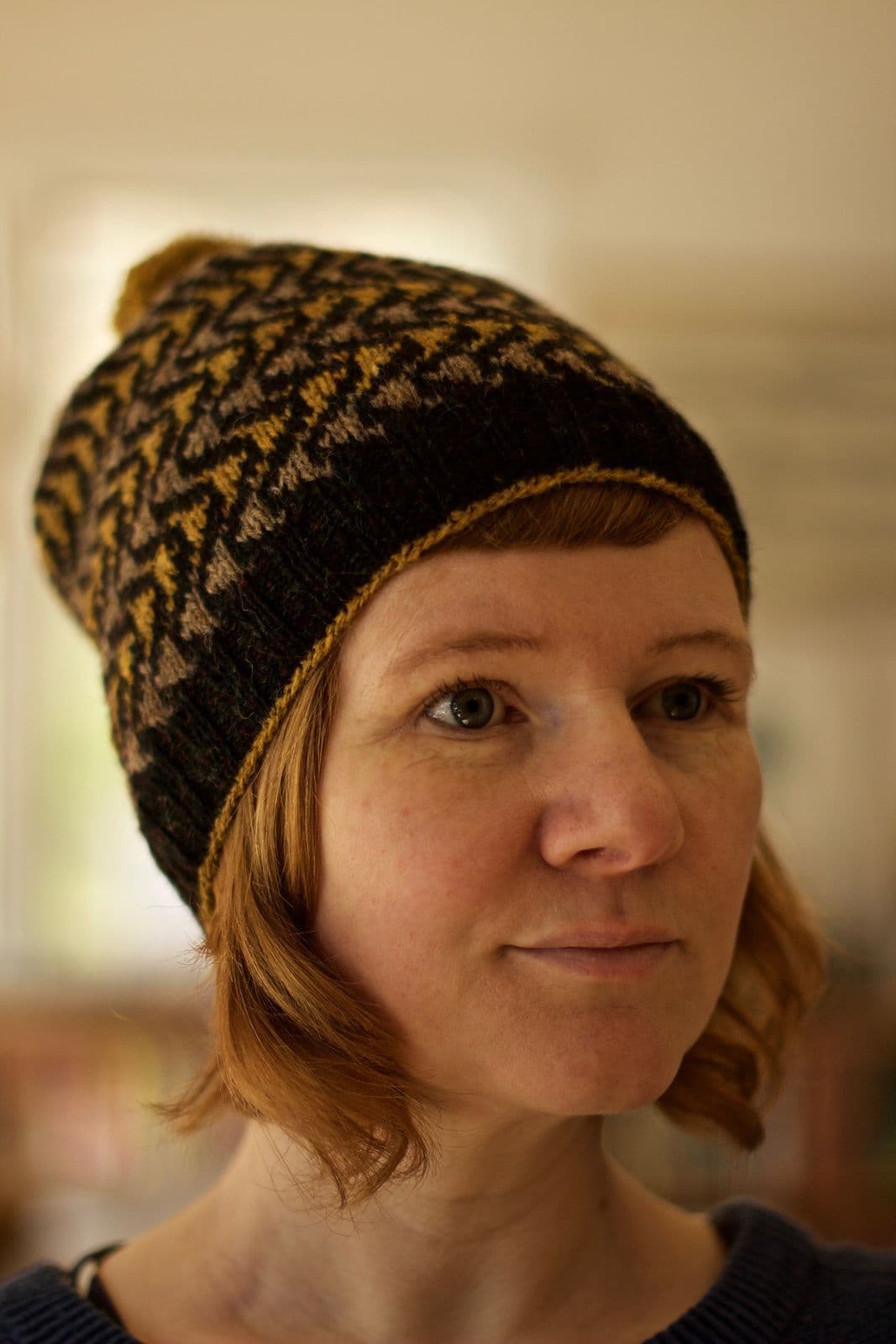jamieson-s-bousta-beanie-patron-bonnet-fair-isle-2017 image 2