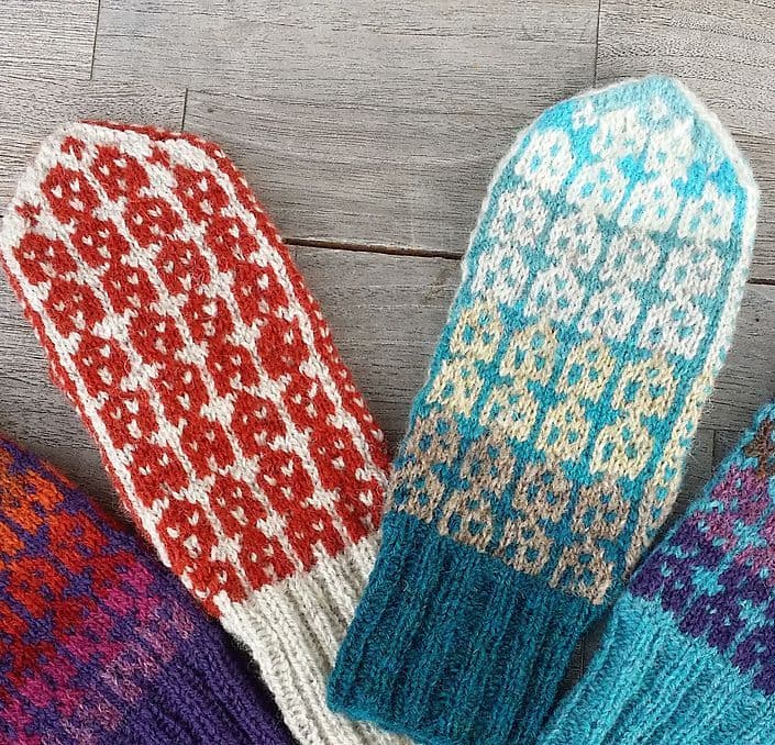 jamieson-s-mittens-for-good-neighbours-2-patron-moufles-jacquard image 1