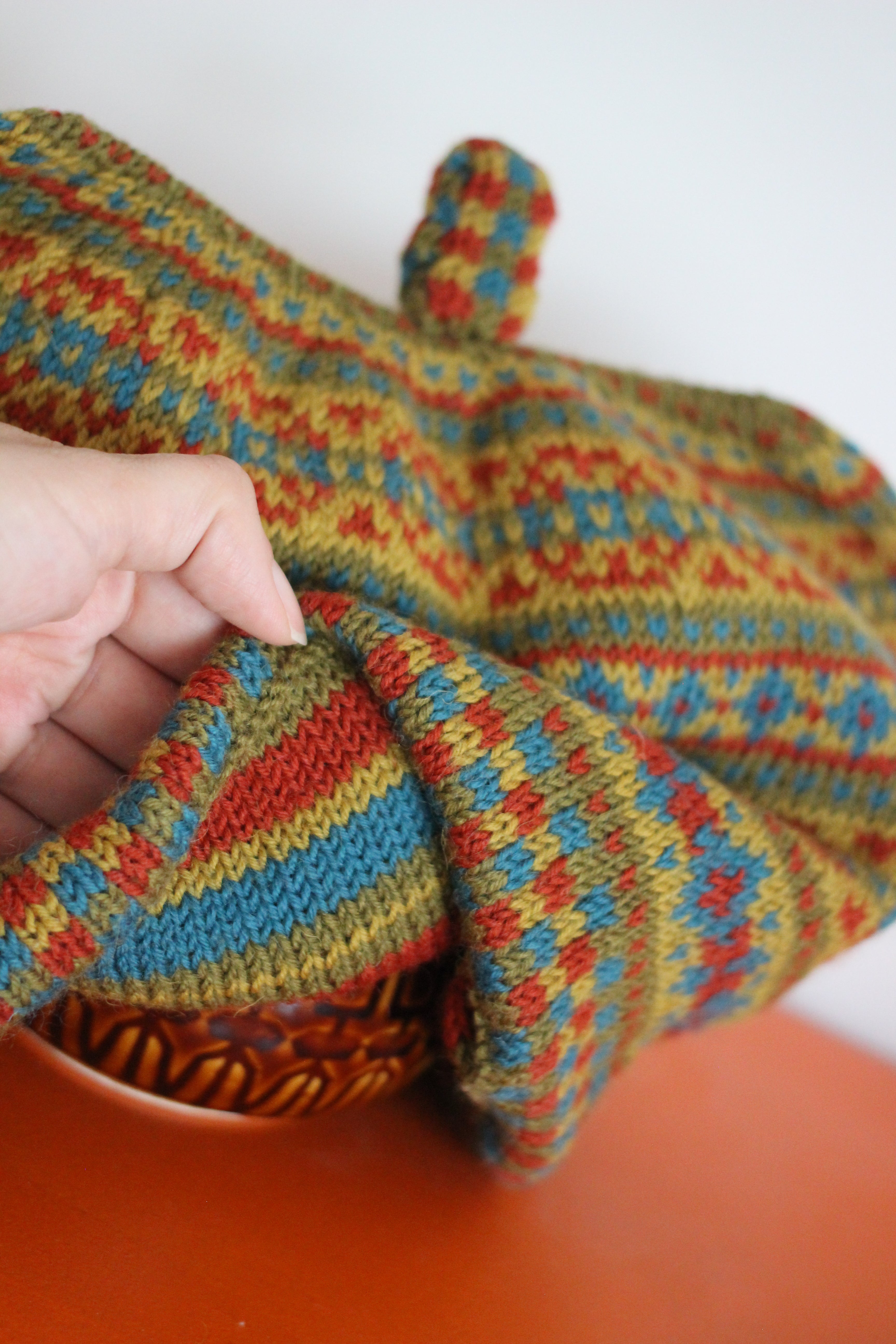 jamieson-smith-tingwall-tea-cosy-kit-cache-th-i-re-fair-isle image 2