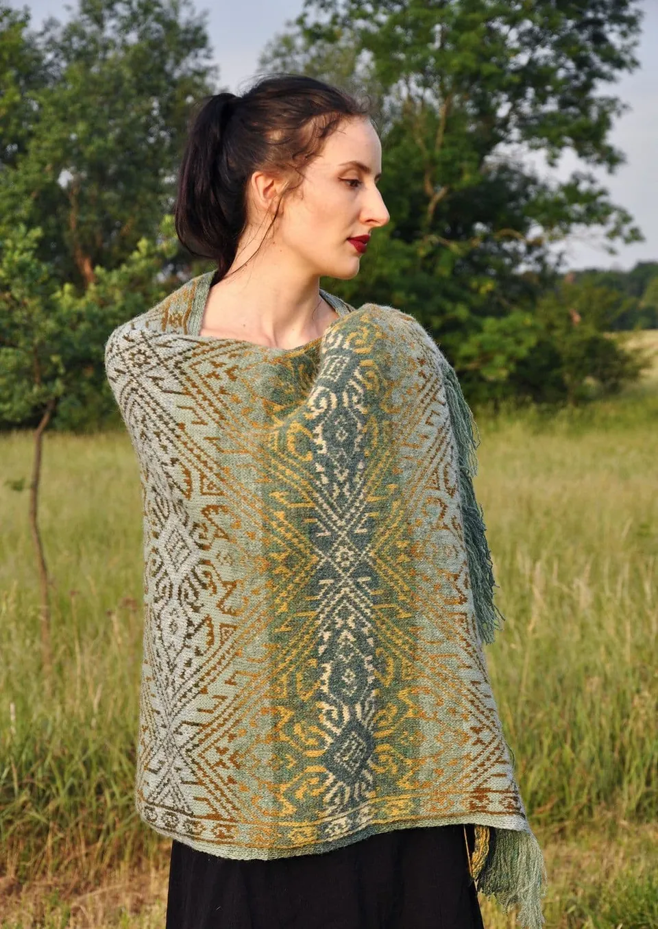 highland-symphony-shawl-marion-schlenzka-patron-ch-le-avanc image 1