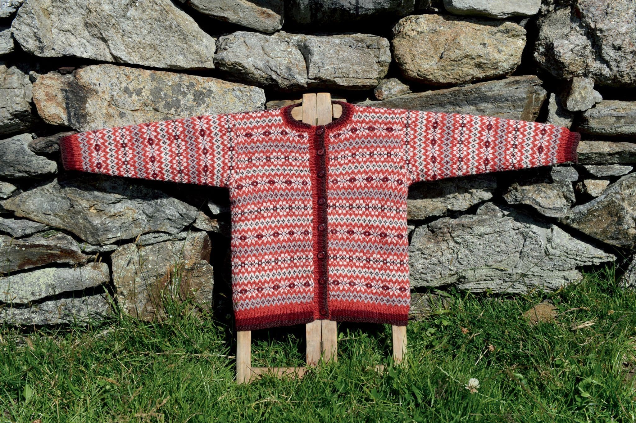 jamieson-s-fair-isle-designs-vol-1-livre-tricot-15-patrons image 5