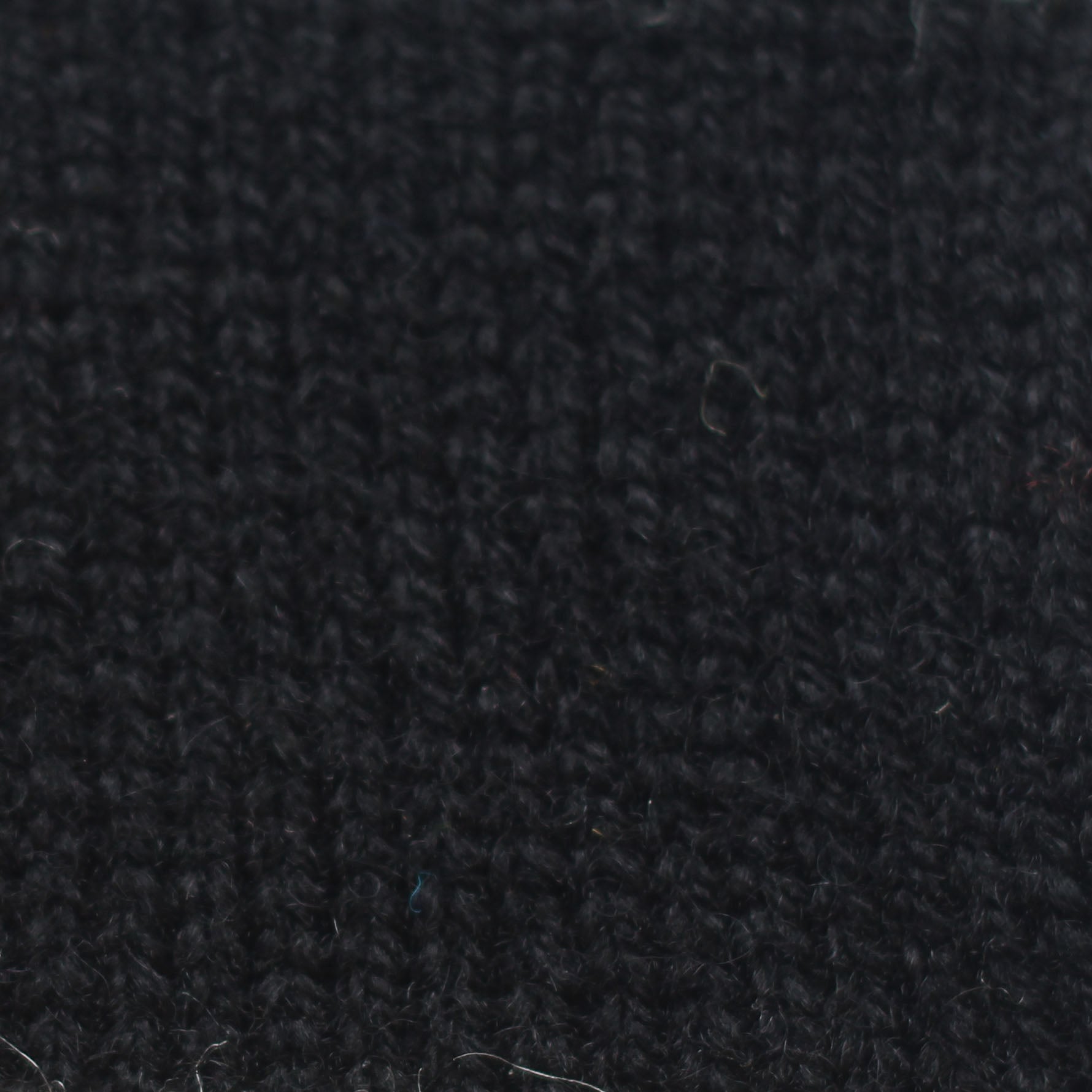 jamieson-smith-2ply-jumper-weight-fil-c-ne-500g-077-laine-shetland image 1