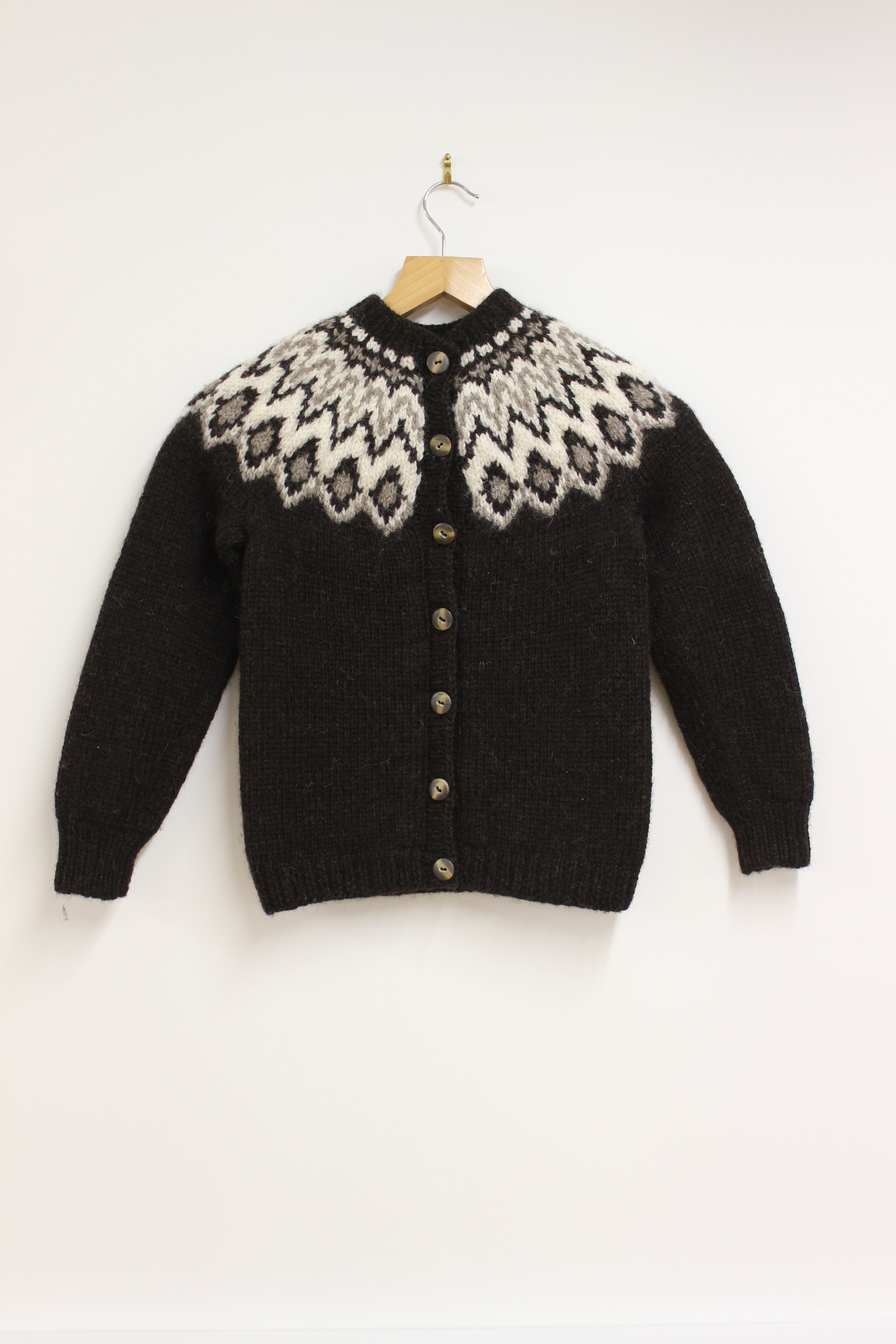 jamieson-smith-logi-patron-gilet-yoke-islandais-papier image 2