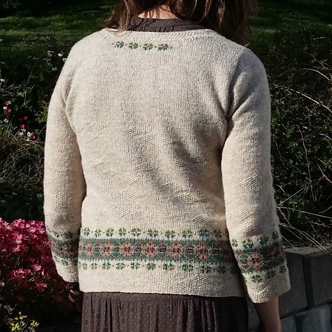 jamieson-s-v-rkl-ver-tori-seierstad-patron-pull-jacquard image 2