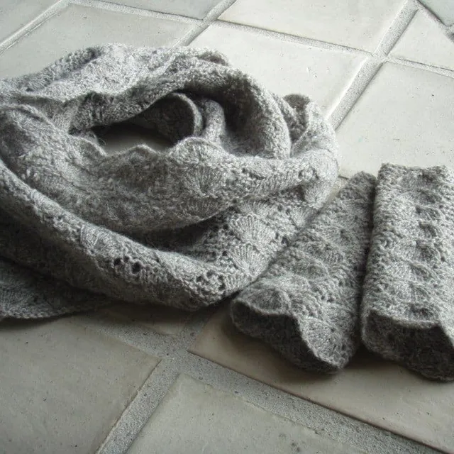 mussel-shells-tina-vejl-patron-snood-mitaines image 1