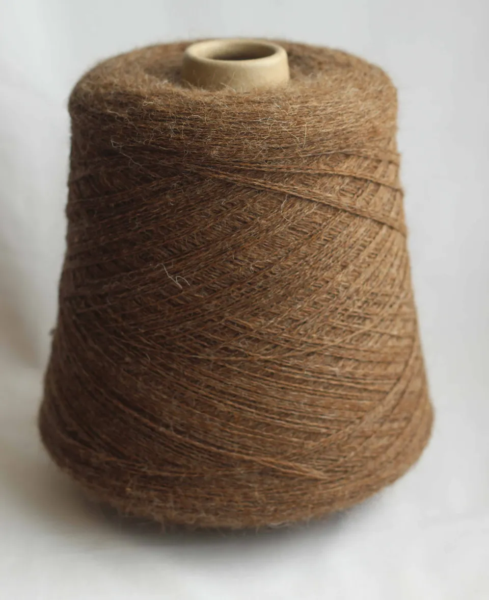 jamieson-smith-shetland-supreme-c-ne-dentelle-moorit image 1