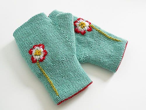 jamieson-s-of-shetland-reversible-mittens-patron-tricot-moufles-dk image 4