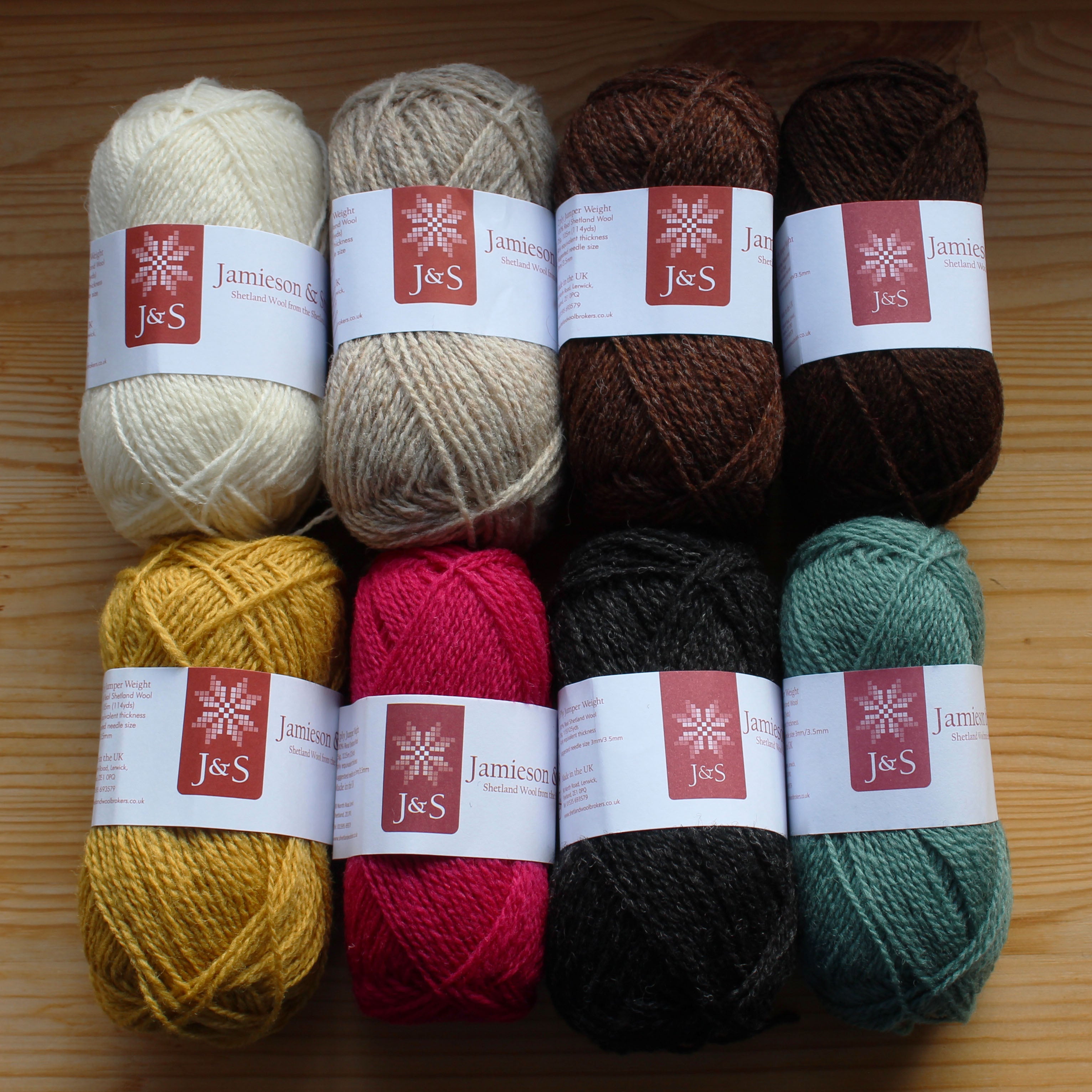 jamieson-smith-yarn-packs-kit-anne-doull-8-fils image 1