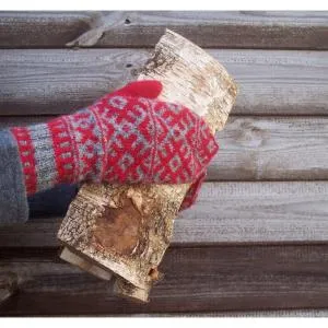 jamieson-smith-finnish-midwinter-kit-moufles-fair-isle image 1