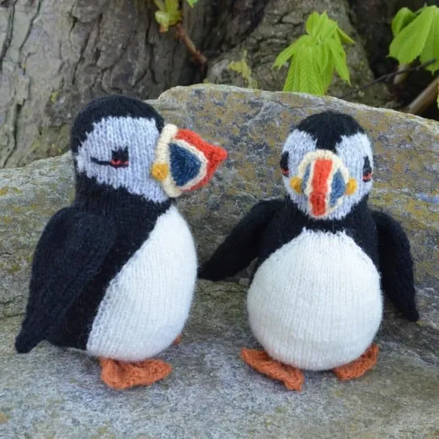 jamieson-s-of-shetland-puffin-patron-tricot-oiseau-15-cm image 1