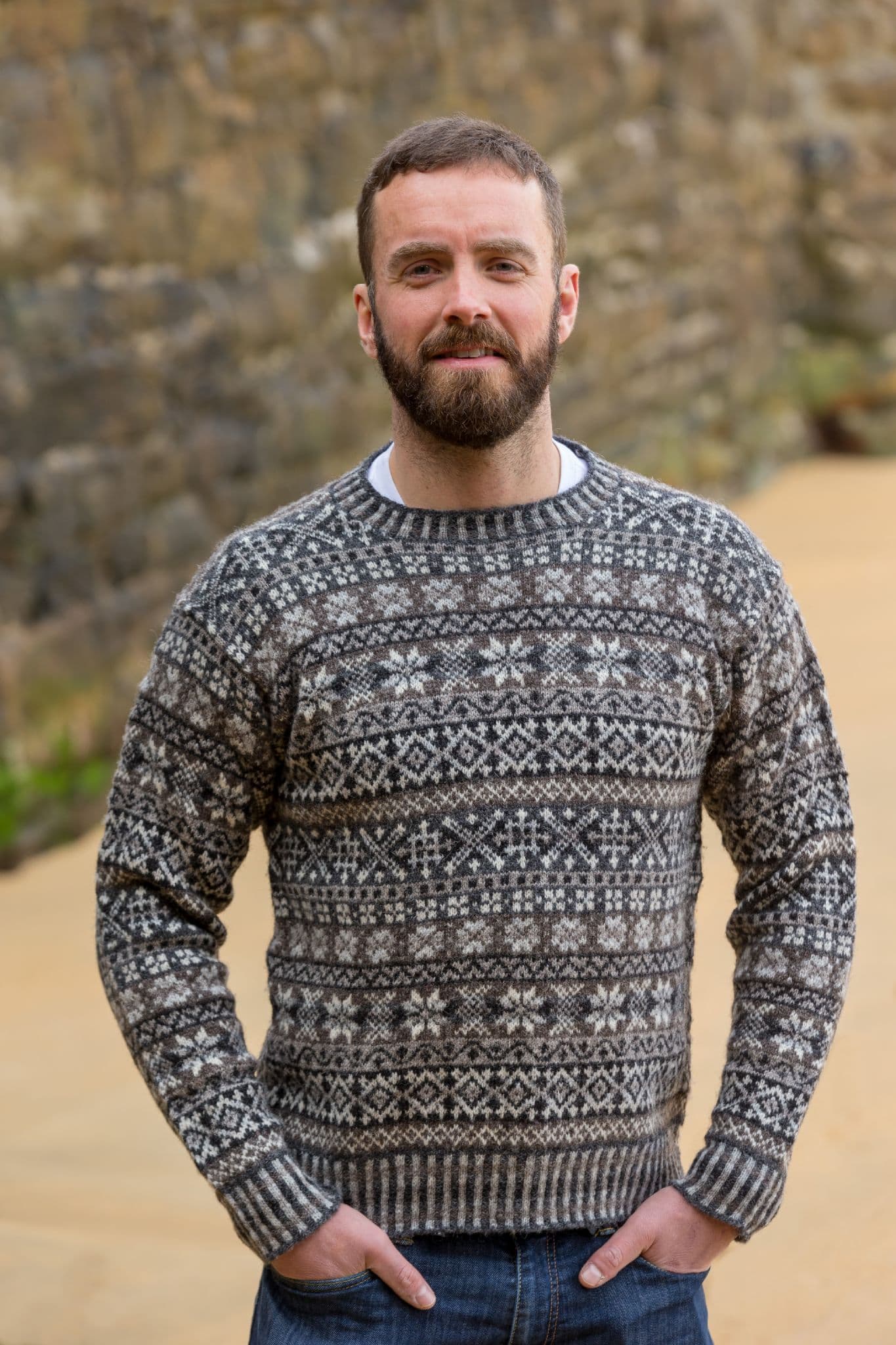 jamieson-s-raga-pullover-patron-pull-fair-isle image 3