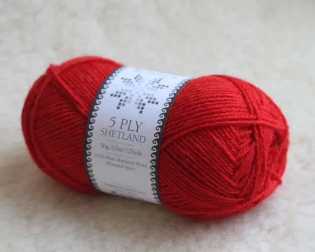 jamieson-smith-5ply-shetland-pelote-scarlet-50g-sport image 1