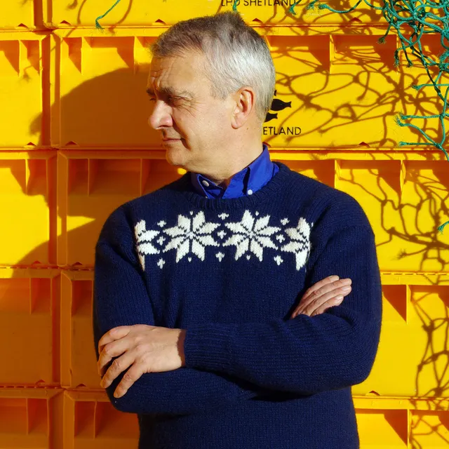 jamieson-smith-paper-patterns-aran-star-patron-pull image 1