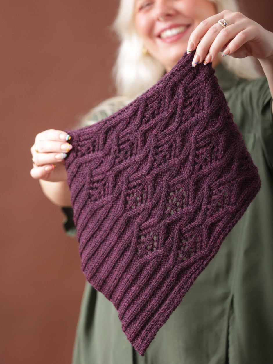 john-arbon-kits-song-of-avalon-kit-snood-kiss-torsades image 2