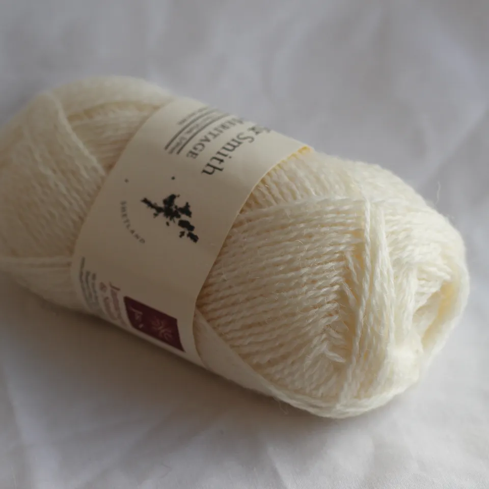jamieson-smith-shetland-heritage-snaa-white-pelote-25g-blanc image 1
