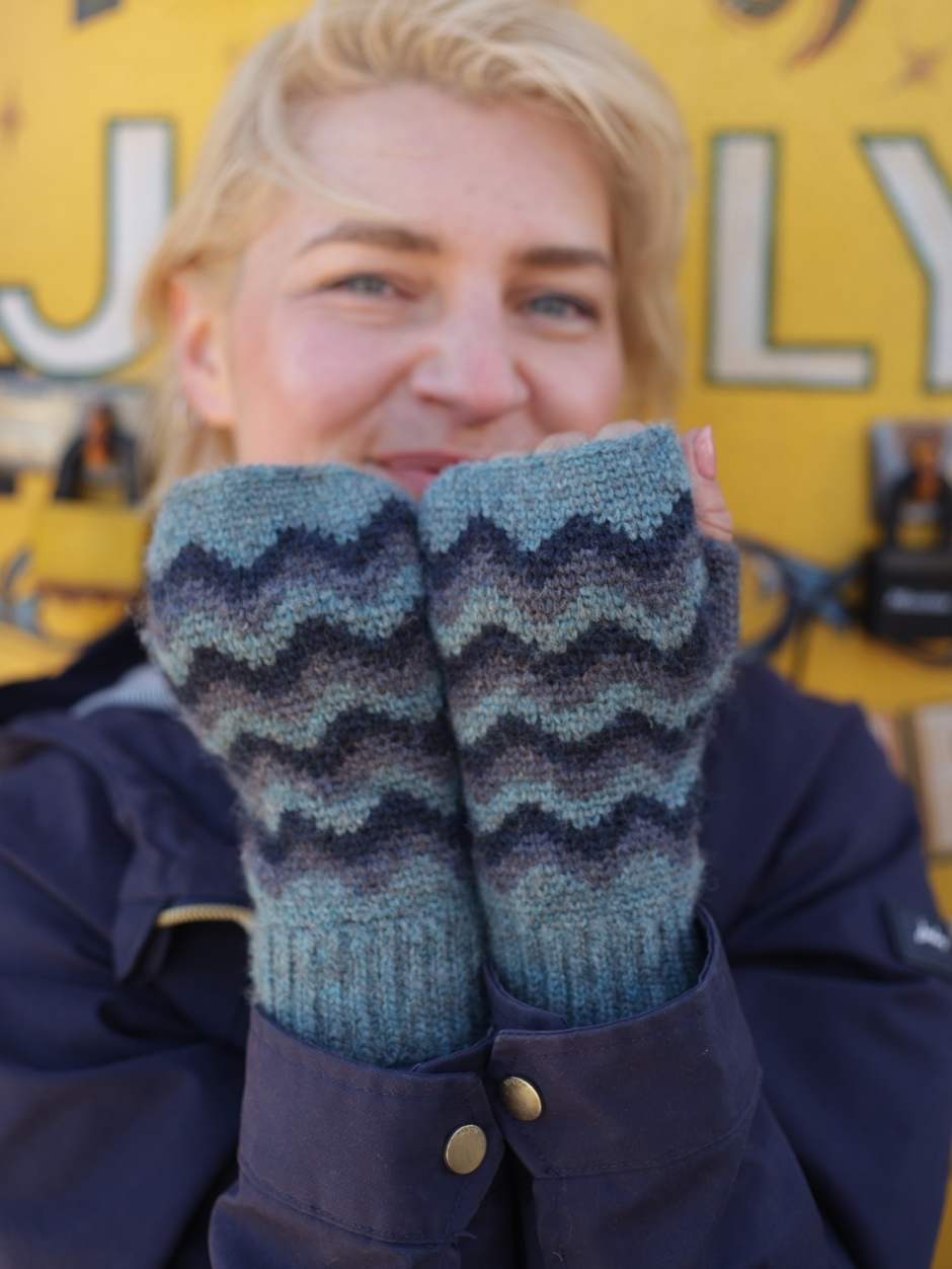 john-arbon-annual-brixham-mitts-kit-mitaines-cool-blues-1 image 3
