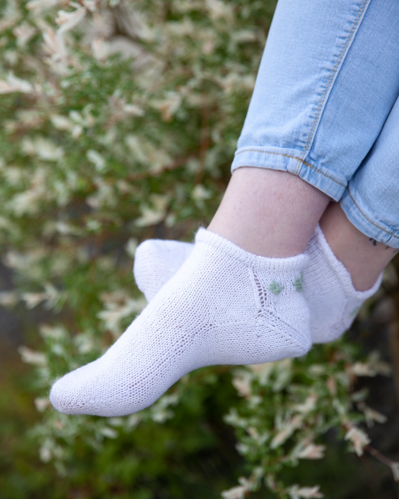 christallk-horta-socks-patron-tricot-chaussettes-broderie-kogin image 3