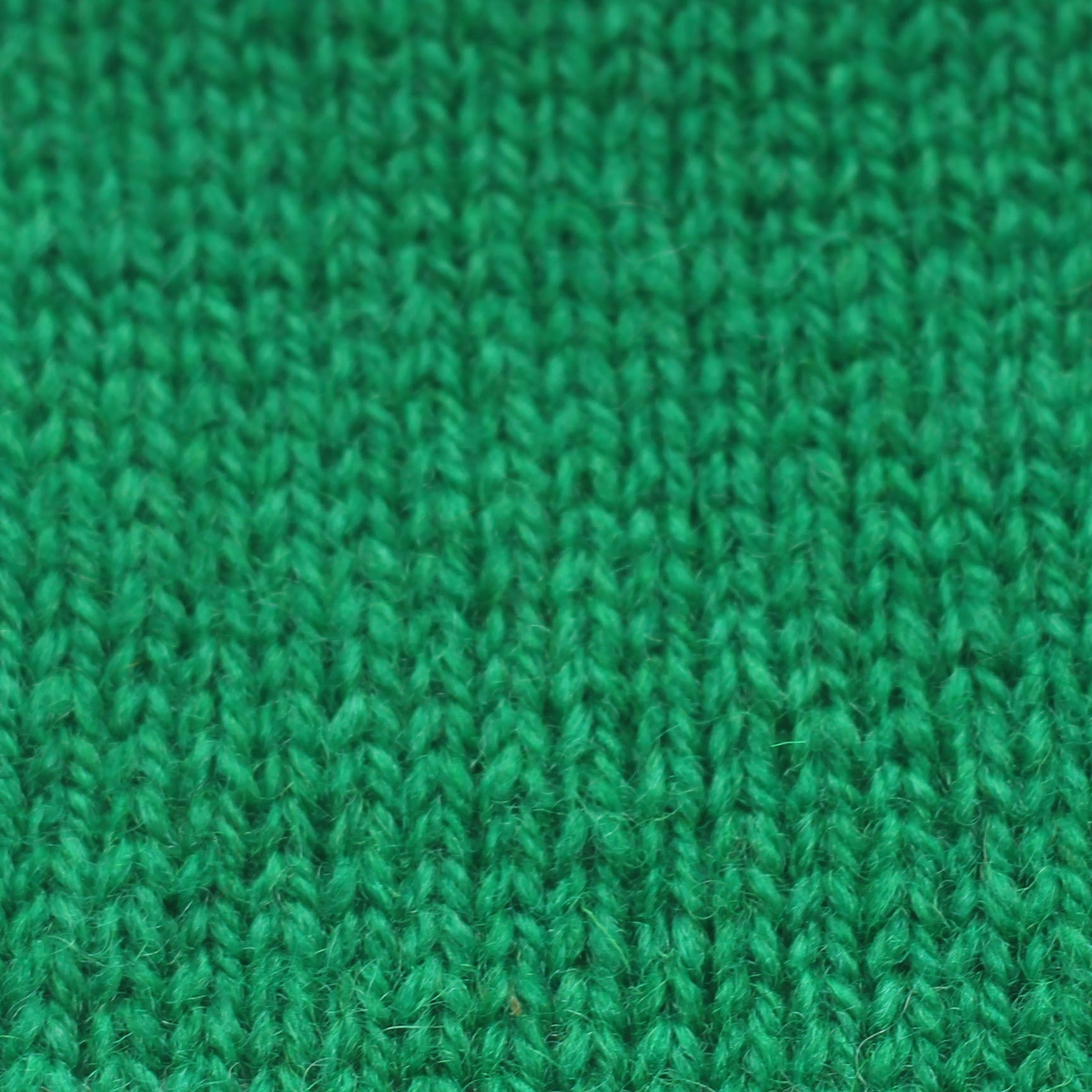 jamieson-smith-2ply-jumper-weight-079-c-ne-laine-500g image 1