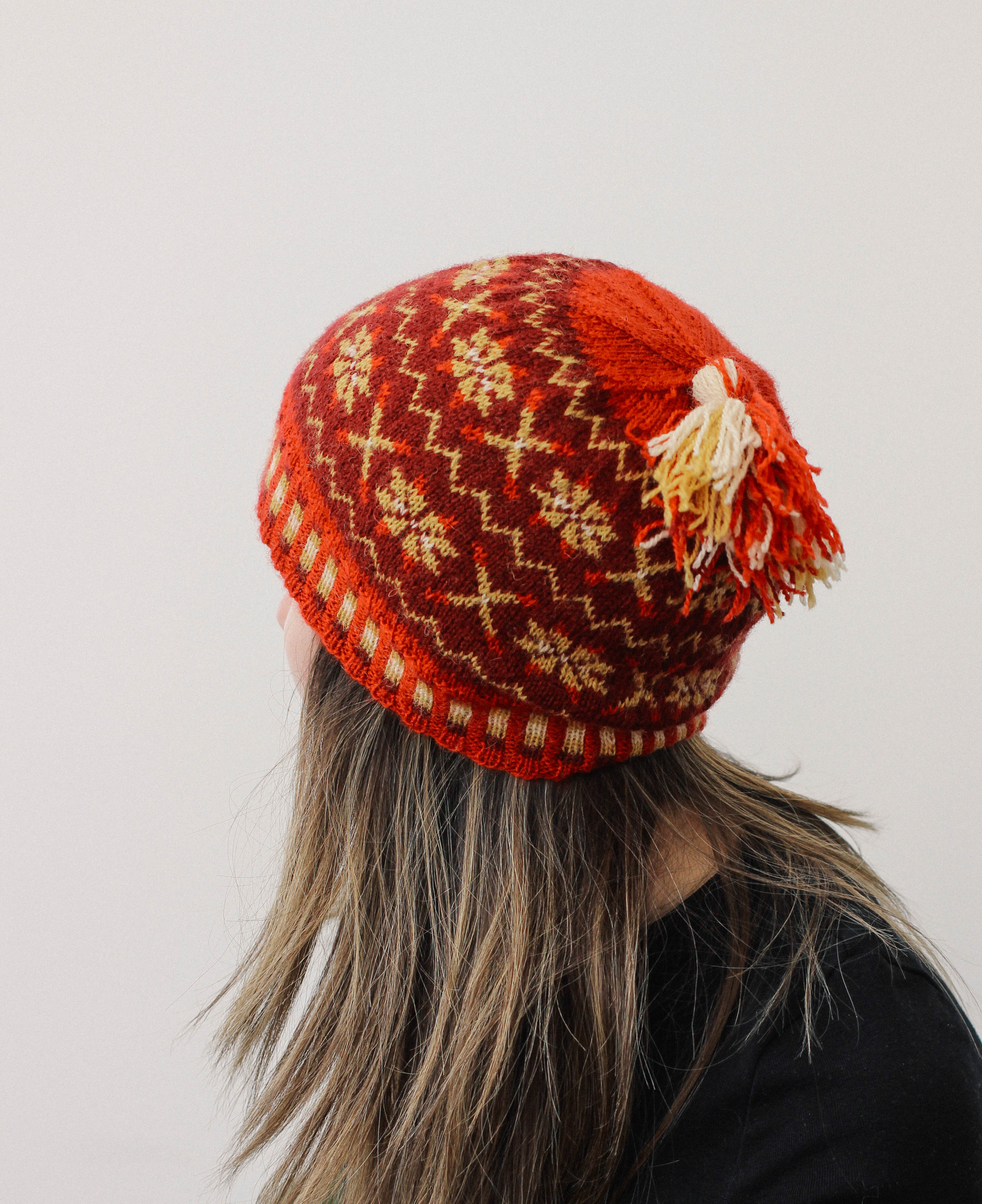 jamieson-smith-tirvals-toorie-kit-bonnet-court-teint image 1