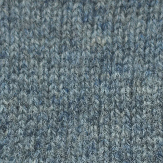 jamieson-smith-2ply-jumper-weight-fc61-c-ne-laine-shetland-500g image 1