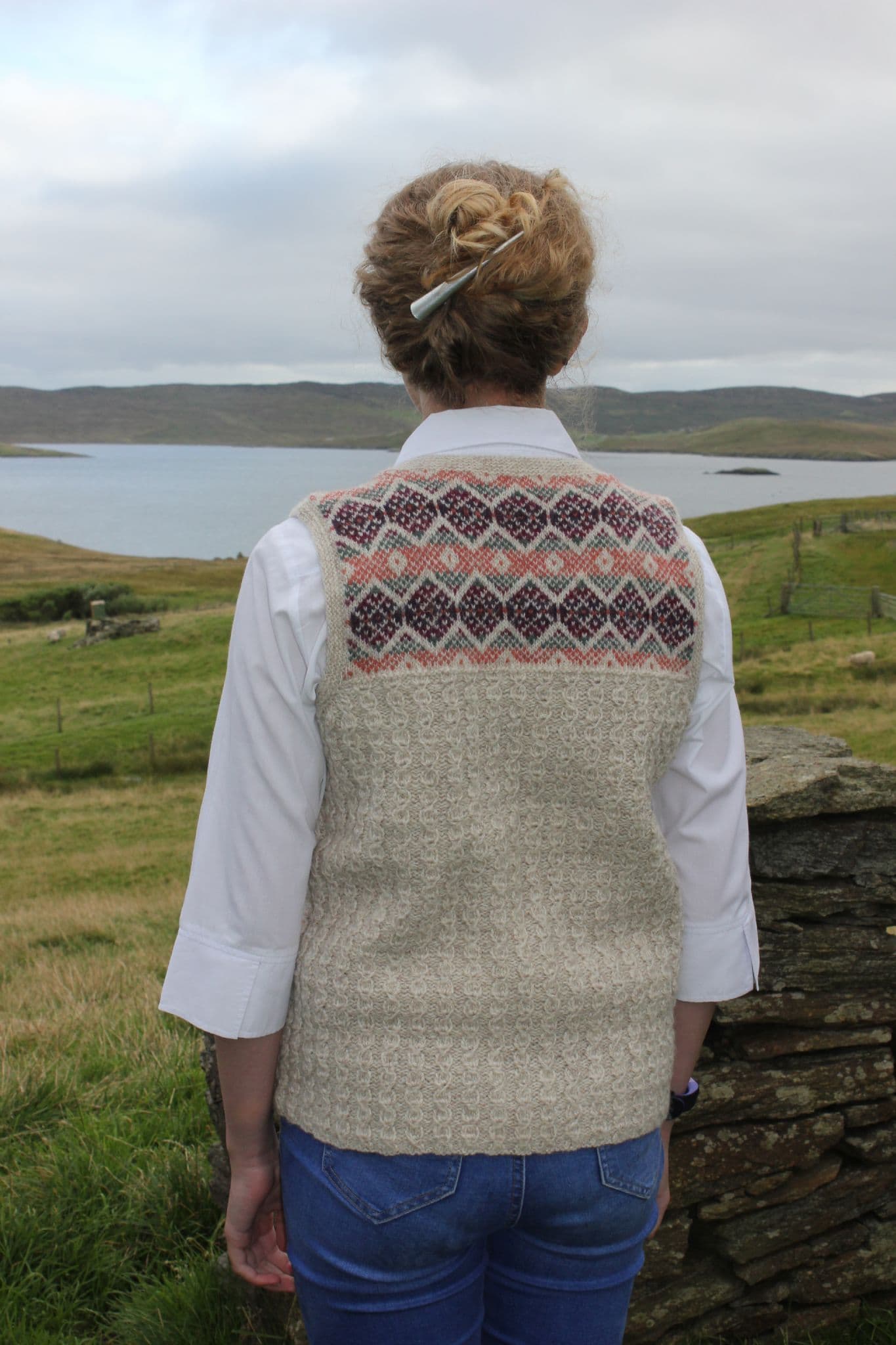 jamieson-s-myrdesgyill-patron-gilet-jacquard-34-55 image 2