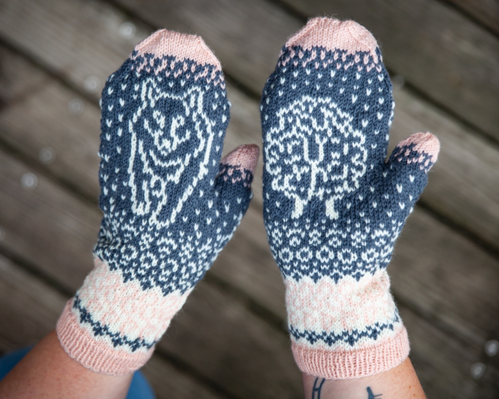 christallk-winter-in-scotland-patron-moufles-jacquard image 2