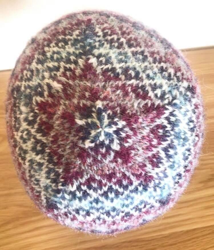 jamieson-s-tina-s-hat-patron-tricot-bonnet-adulte-spindrift image 3