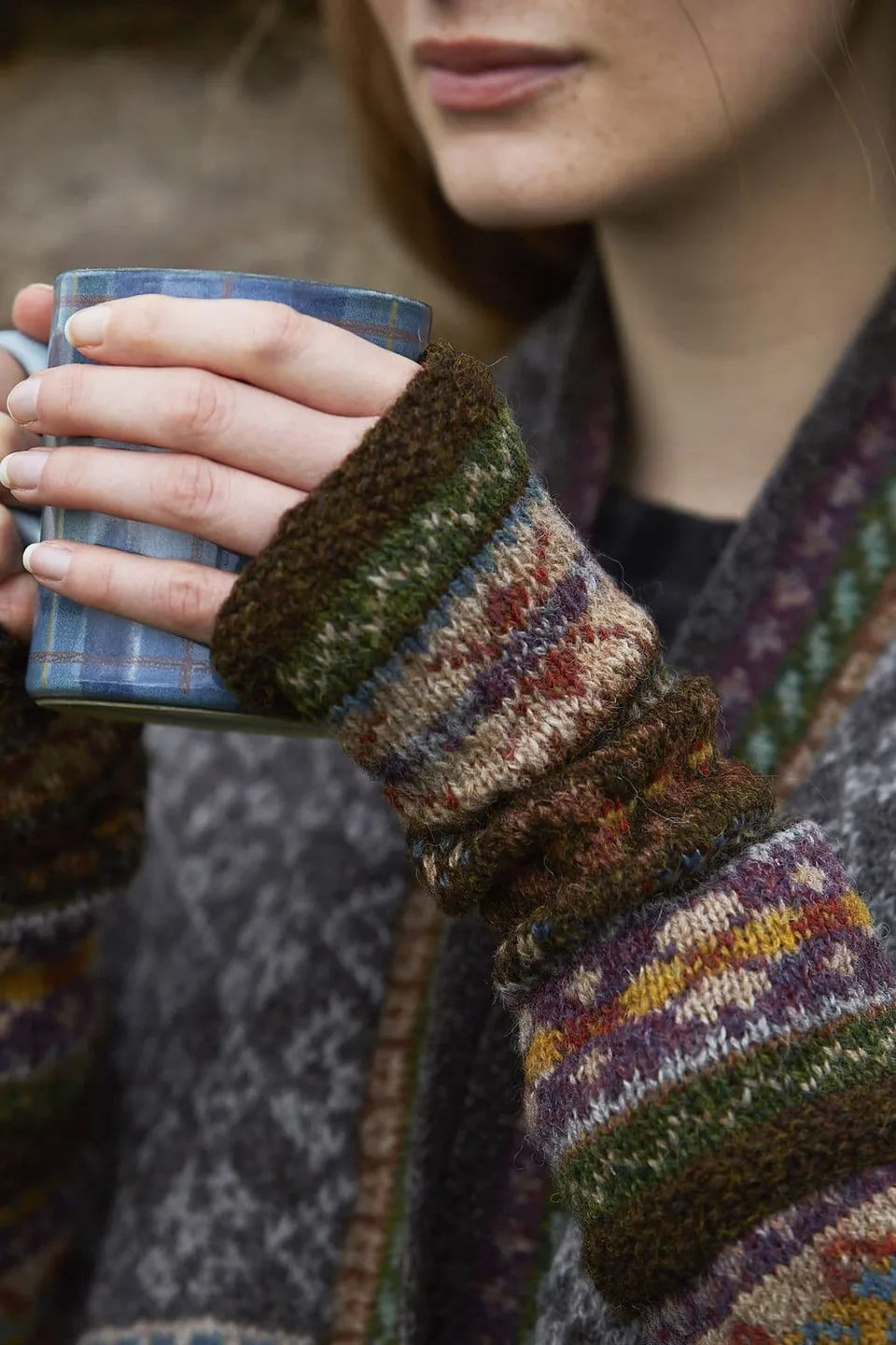 jamieson-s-skerries-mittens-marie-wallin-patron-mitaines-sans-doigts image 1
