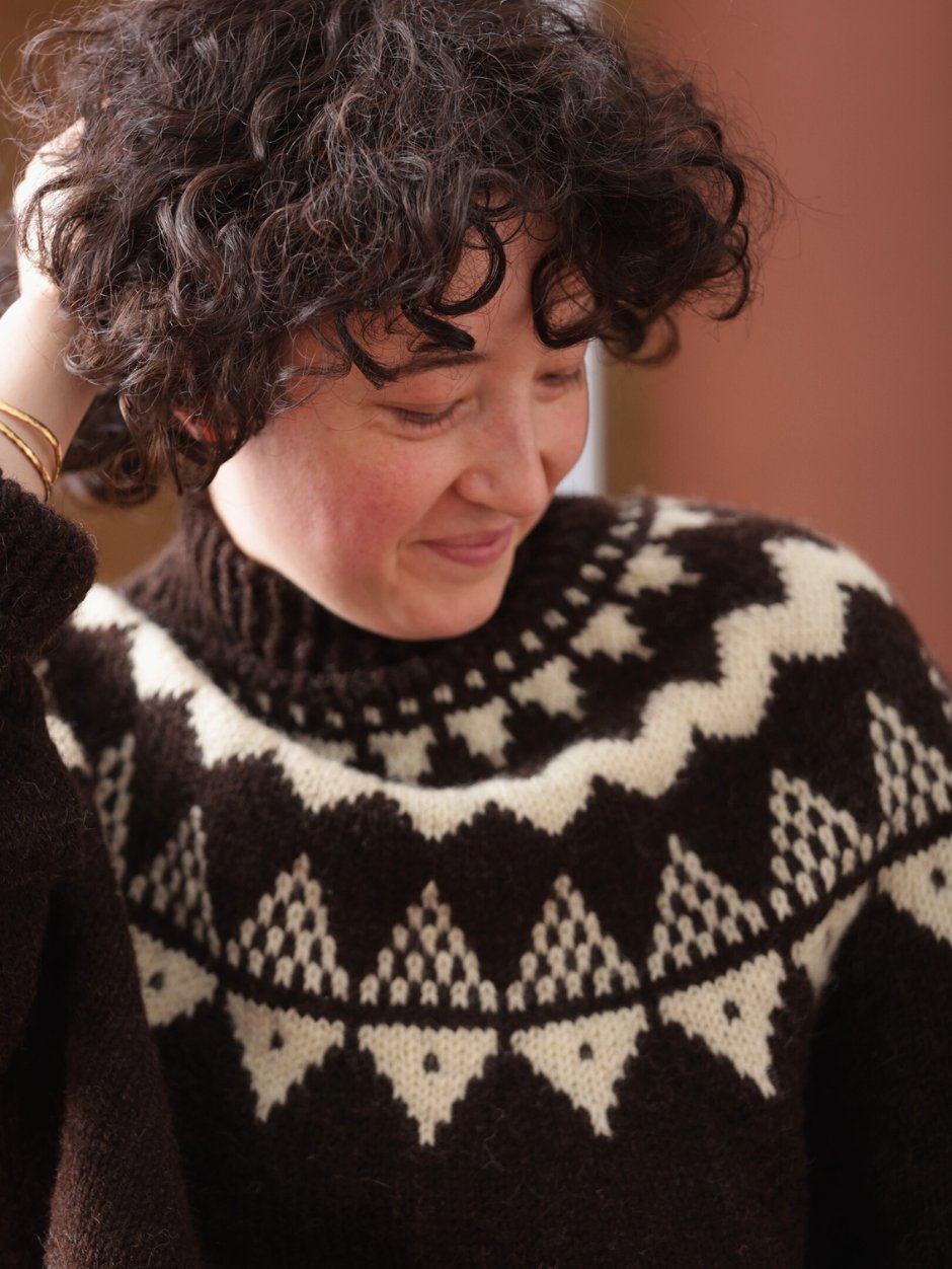john-arbon-kits-super-selene-kit-pull-jacquard-zadie-bertie-aran image 4