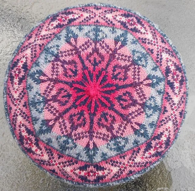 december-sky-tam-janine-bajus-patron-bonnet-pdf-fair-isle-8-coloris image 1