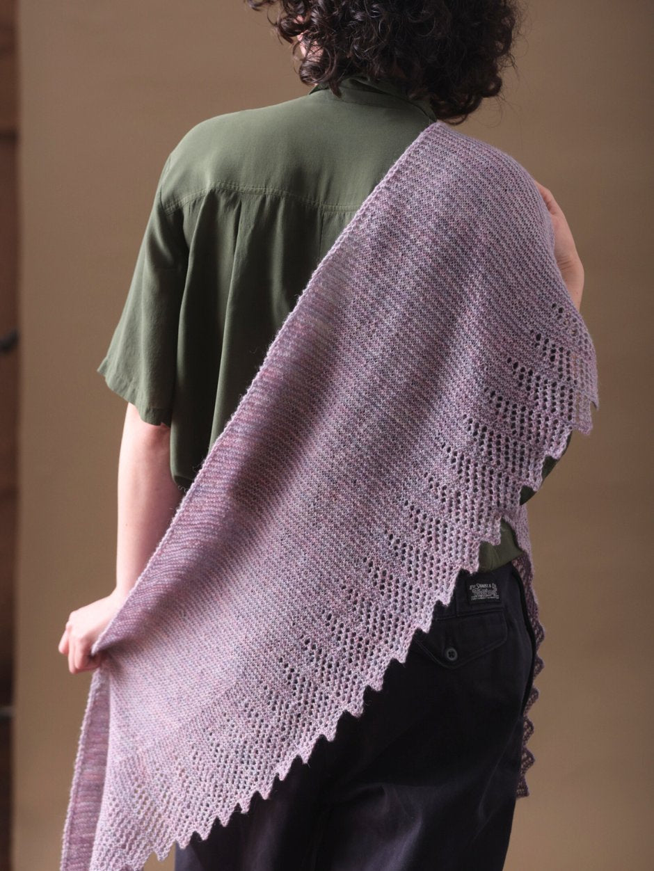 john-arbon-kits-a-hap-for-harriet-kit-ch-le-lyngbakr-dentelle image 2