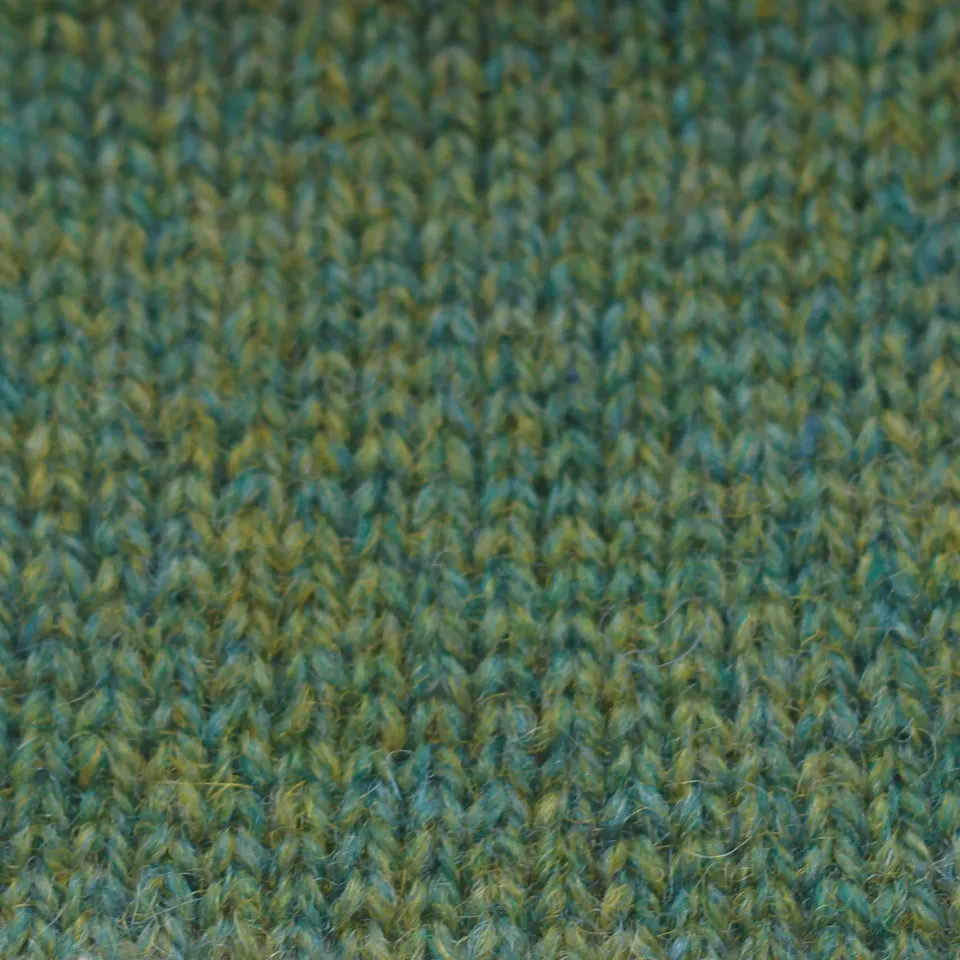 jamieson-smith-2ply-jumper-weight-029-fil-laine-c-ne-500g image 1