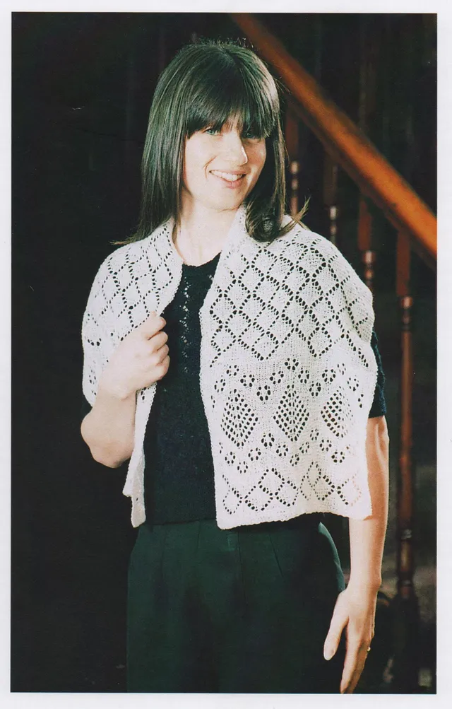 jamieson-smith-tresta-scarf-patron-charpe-dentelle image 1