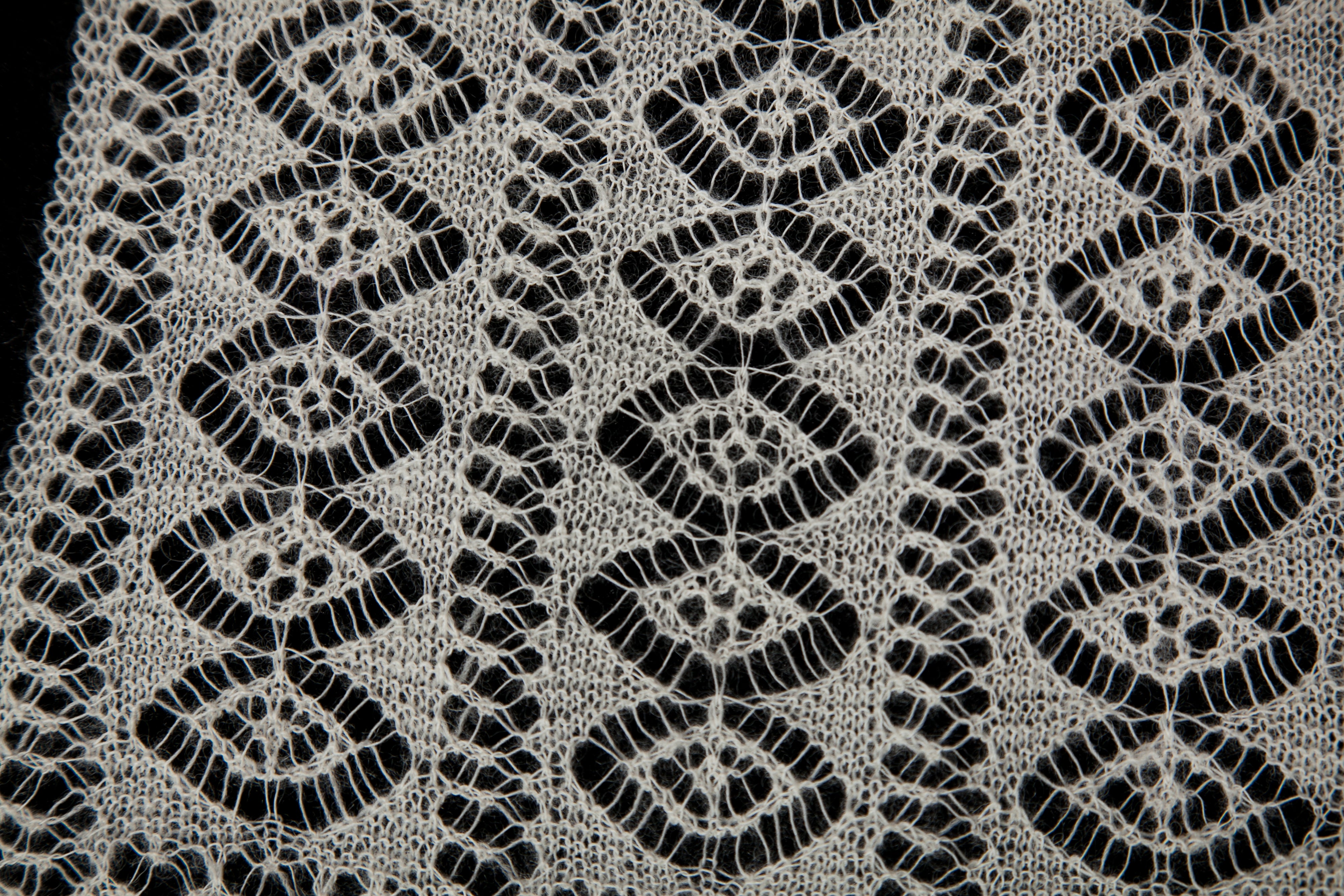 jamieson-smith-dunella-patron-tricot-charpe-dentelle-blanche image 2