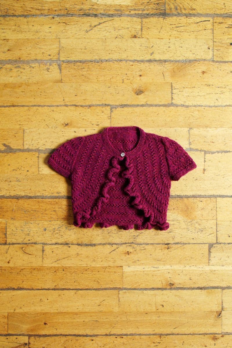 jamieson-s-of-shetland-mermaid-bolero-patron-fille-18-mois-6ans image 3
