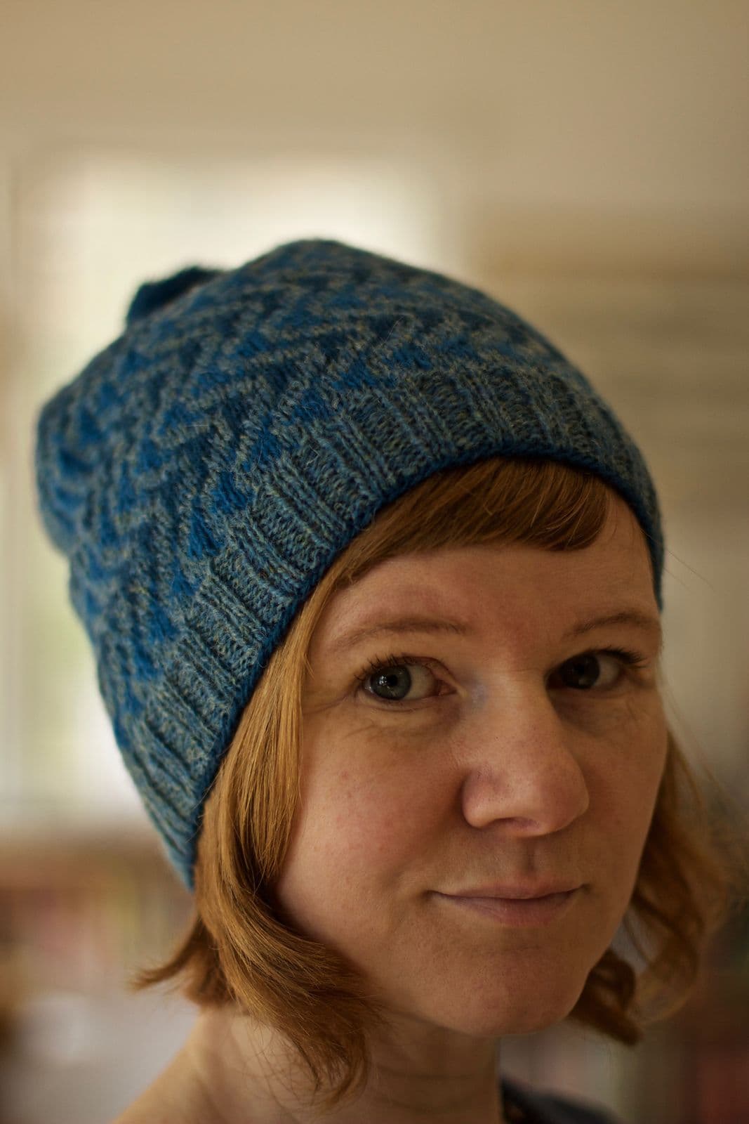 jamieson-s-bousta-beanie-patron-bonnet-fair-isle-2017 image 3