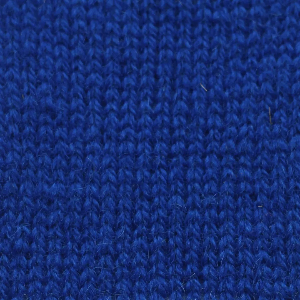 jamieson-smith-2ply-jumper-weight-c-ne-018-500g-fingering image 1