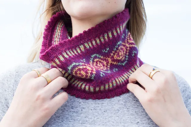 clickimin-cowl-janette-budge-patron-tricot-snood-fair-isle image 1