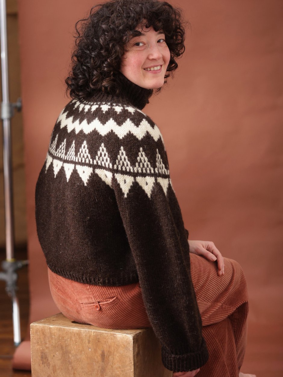 john-arbon-kits-super-selene-kit-pull-jacquard-zadie-bertie-aran image 3