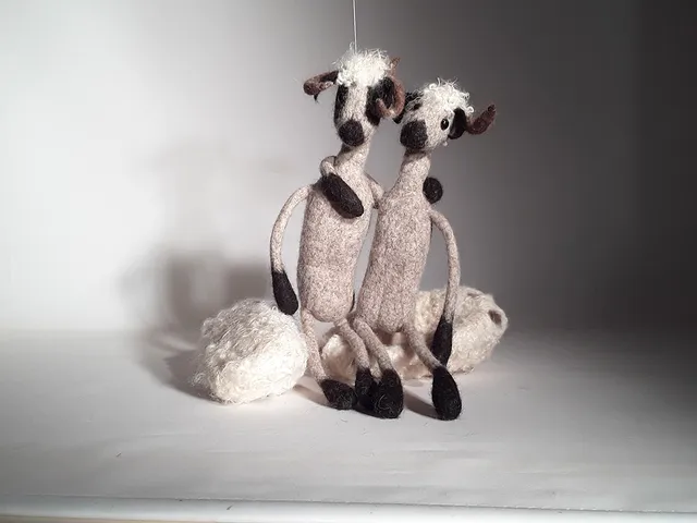 bellaventure-thones-marthod-figurines-feutre-duo image 1