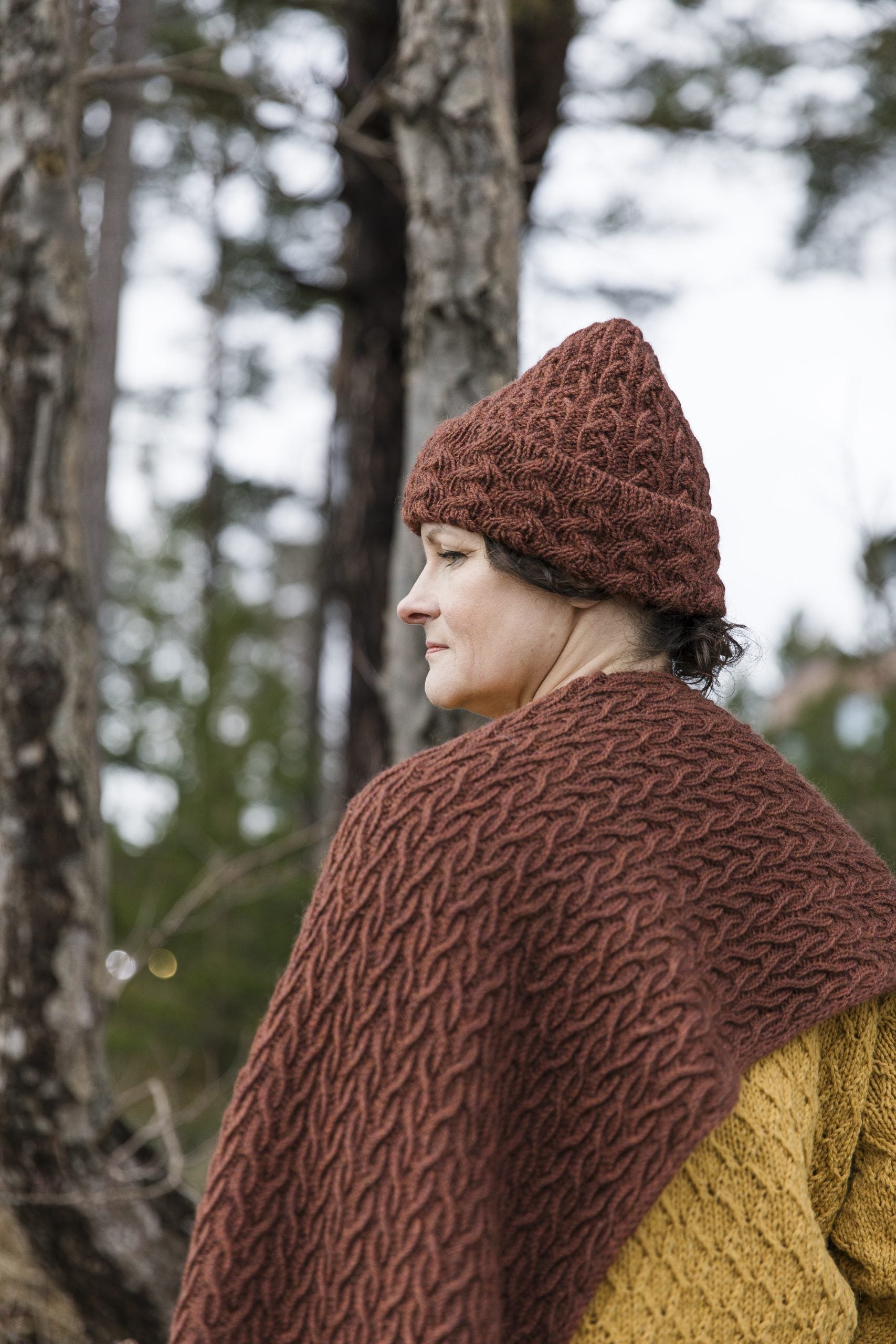 john-arbon-textiles-boundaries-hat-kit-bonnet-galleta-guitar image 2
