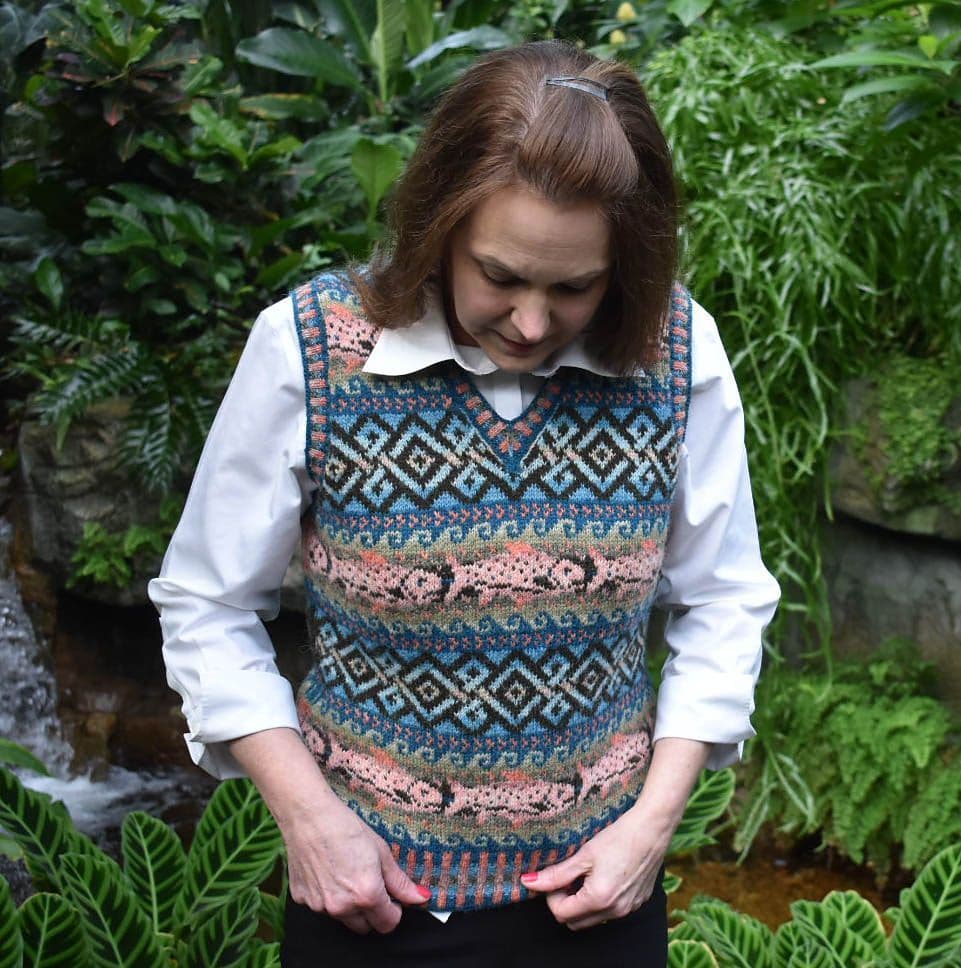 jamieson-s-salmon-coming-home-patron-gilet-janine-bajus image 3