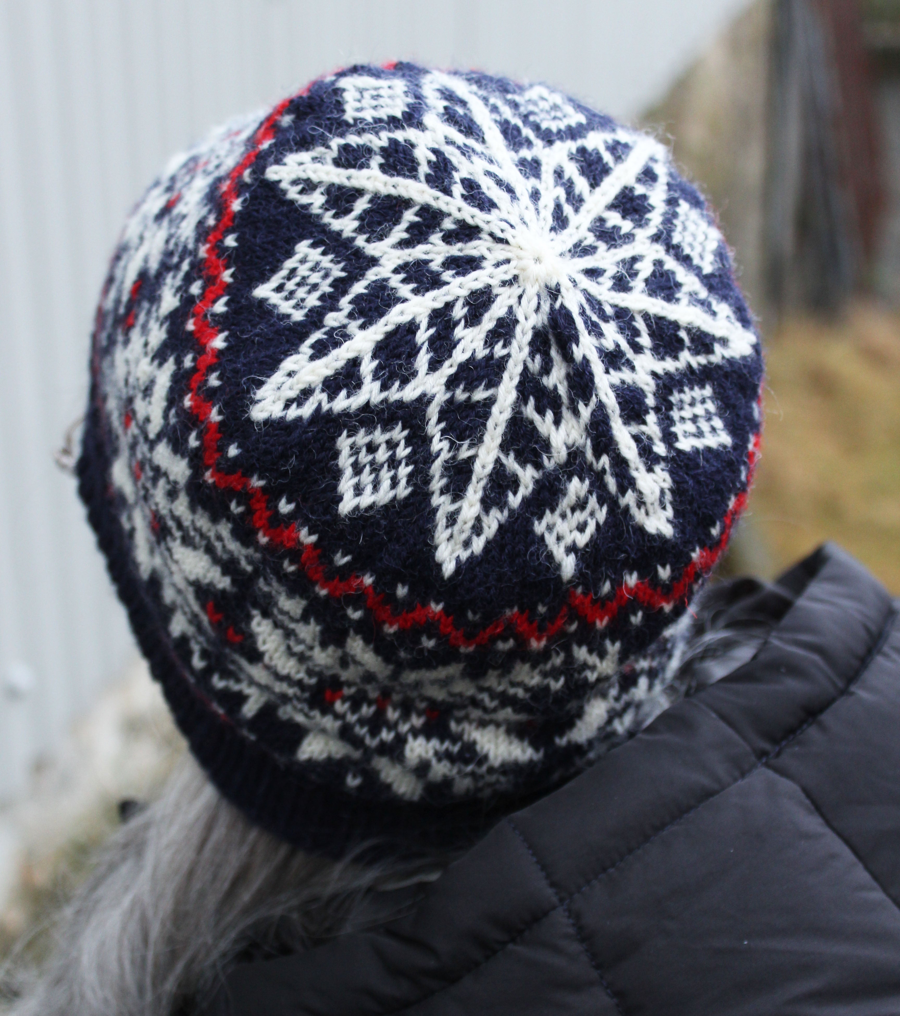 jamieson-smith-patron-tricot-bonnet-haakon-fair-isle-papier image 2