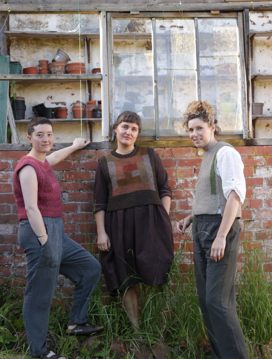 john-arbon-annual-kits-walled-garden-vest-kit-tricot-gilet-v1-warm-tones image 3