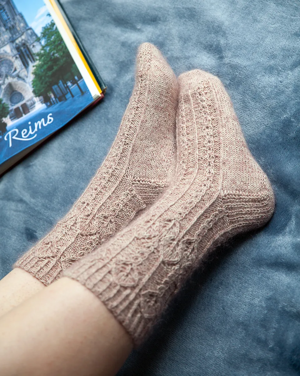 christallk-reims-socks-patron-chaussettes-dentelle-mohair-alpaga image 1
