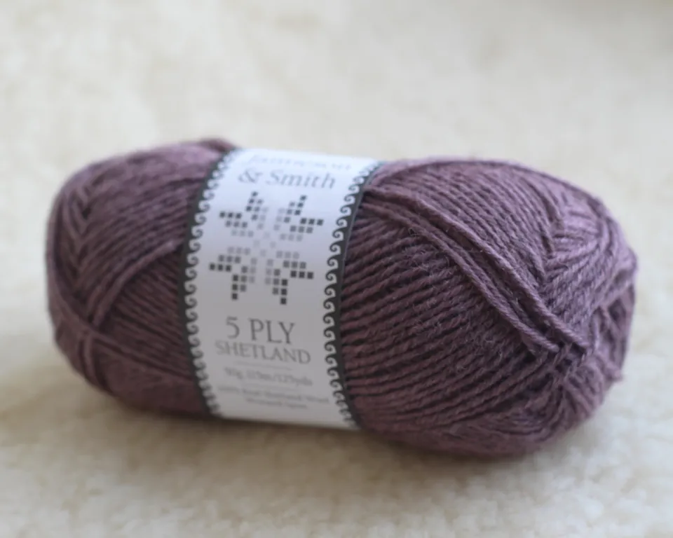 jamieson-smith-5ply-lavender-twilight-laine-sport-50g image 1