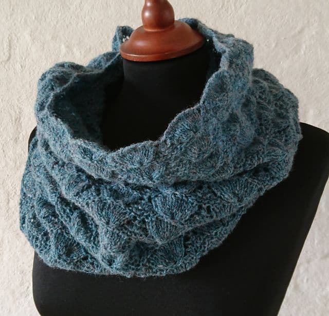 mussel-shells-tina-vejl-patron-snood-mitaines image 2